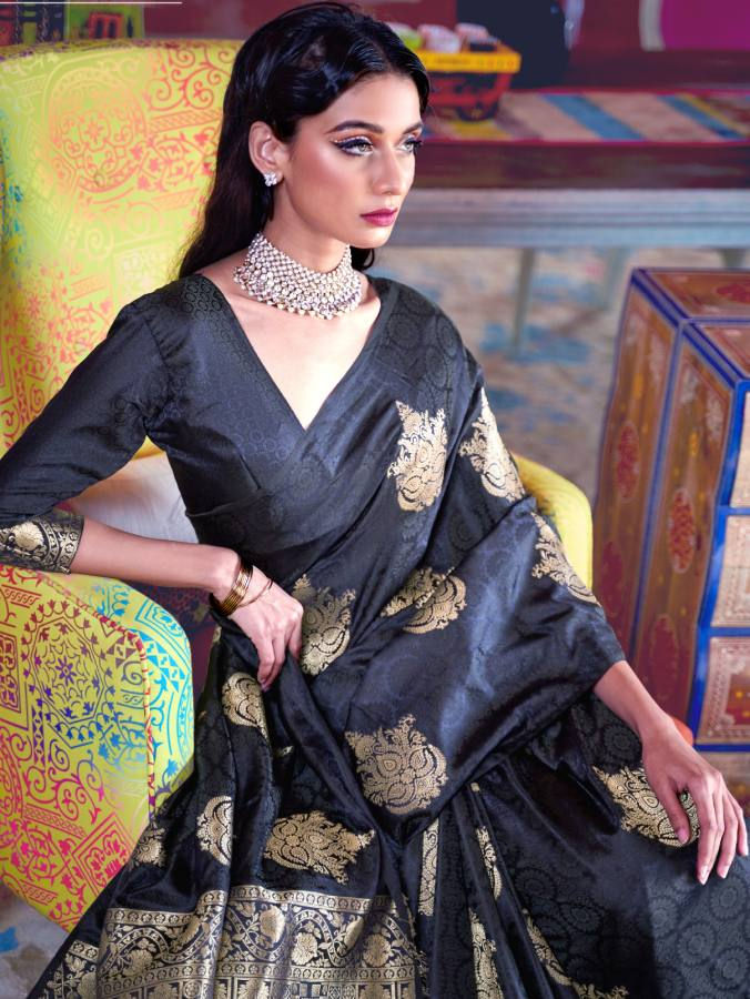 Thumbnail: Women's Black Pure Banarasi Chanderi Saree