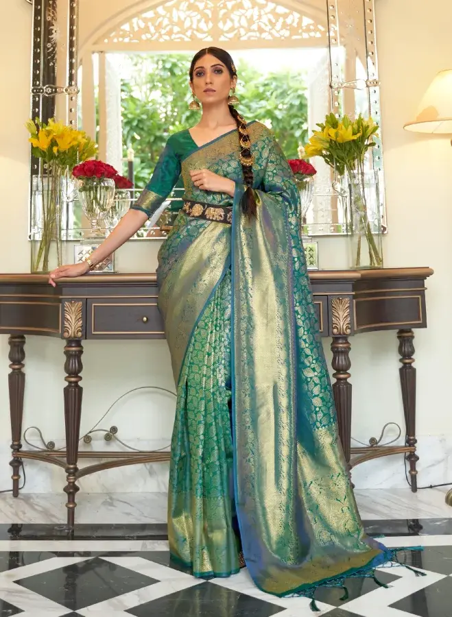 Exquisite Green Silk Saree with Gold Zari Border – Perfect for Weddings