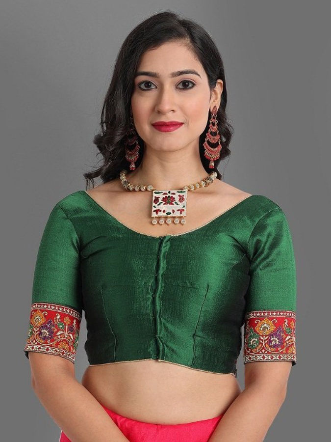 Thumbnail: Women's Pink and Green Panetar Patola Silk Saree With Blouse