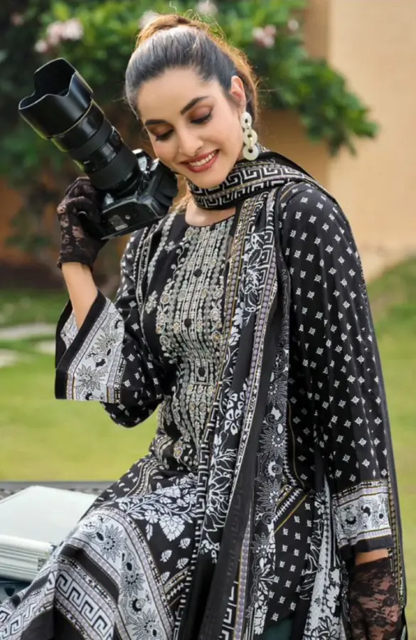 Thumbnail: Elegant Black & White Printed Suit with Heavy Embroidered Neck