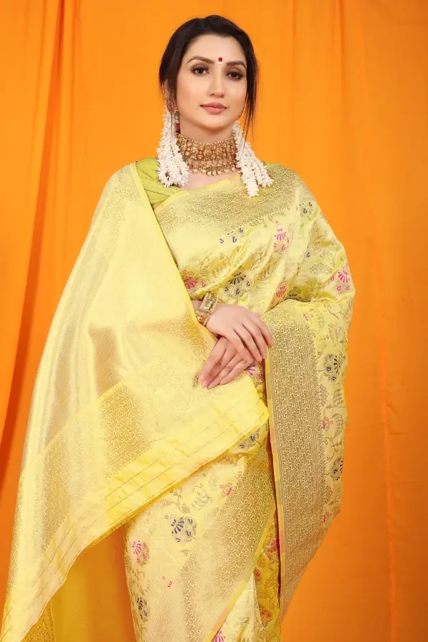 Thumbnail: Cream Woven Zari Banarasi Silk Saree With Blouse