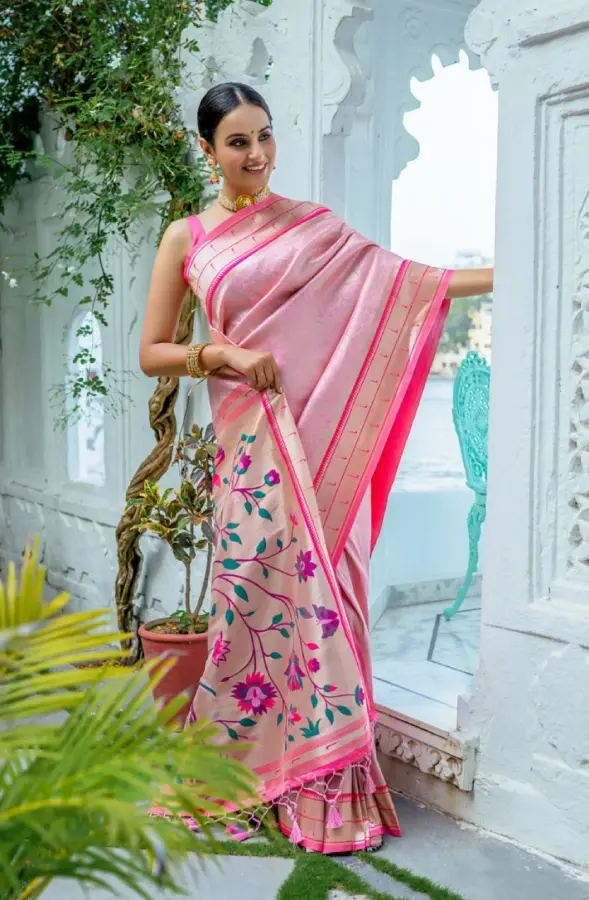 Thumbnail: Women's Lily Pink Meenakari Zari Woven Paithani Silk Saree