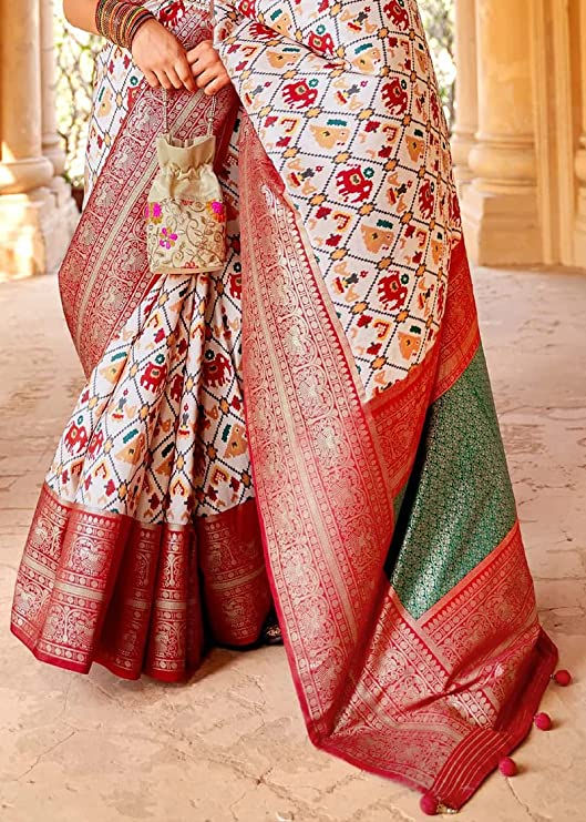 Thumbnail: Vetal Printed Patola Saree