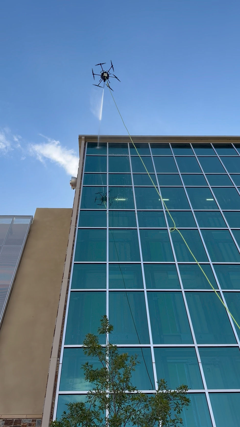 Mid-Rise Window Cleaning: Methods and Safety
