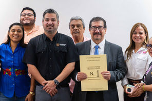 Después de casi ocho décadas, Hospital Civil “Dr. Emilio Alcázar” recibe sus escrituras por parte del Ayuntamiento de Tuxpan