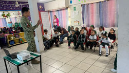 EJÉRCITO MEXICANO FOMENTA EL AMOR A LA PATRIA CON UNA CONFERENCIA DE SÍMBOLOS PATRIOS EN PUEBLO VIEJO, VER.