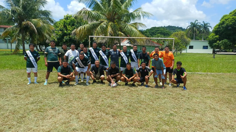 EJÉRCITO REALIZA ENCUENTRO DEPORTIVO PARA FOMENTAR ACERCAMIENTO CON LA POBLACIÓN EN COATZINTLA