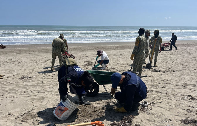 La Secretaría de Marina coordina acciones ante presencia de hidrocarburo en playas de Tuxpan