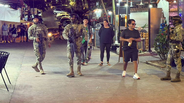 Marina refrenda su compromiso de velar por la paz y seguridad de las familias mexicanas en Puerto Vallarta, Jalisco