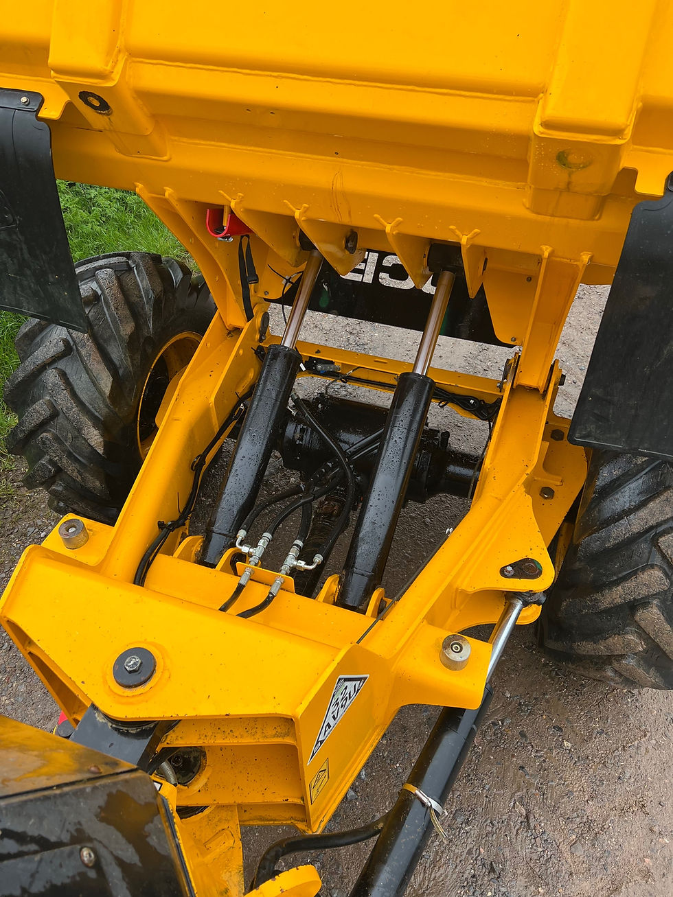 Thumbnail: JCB 6 Ton dumper 339 HOURS!   …SOLD…