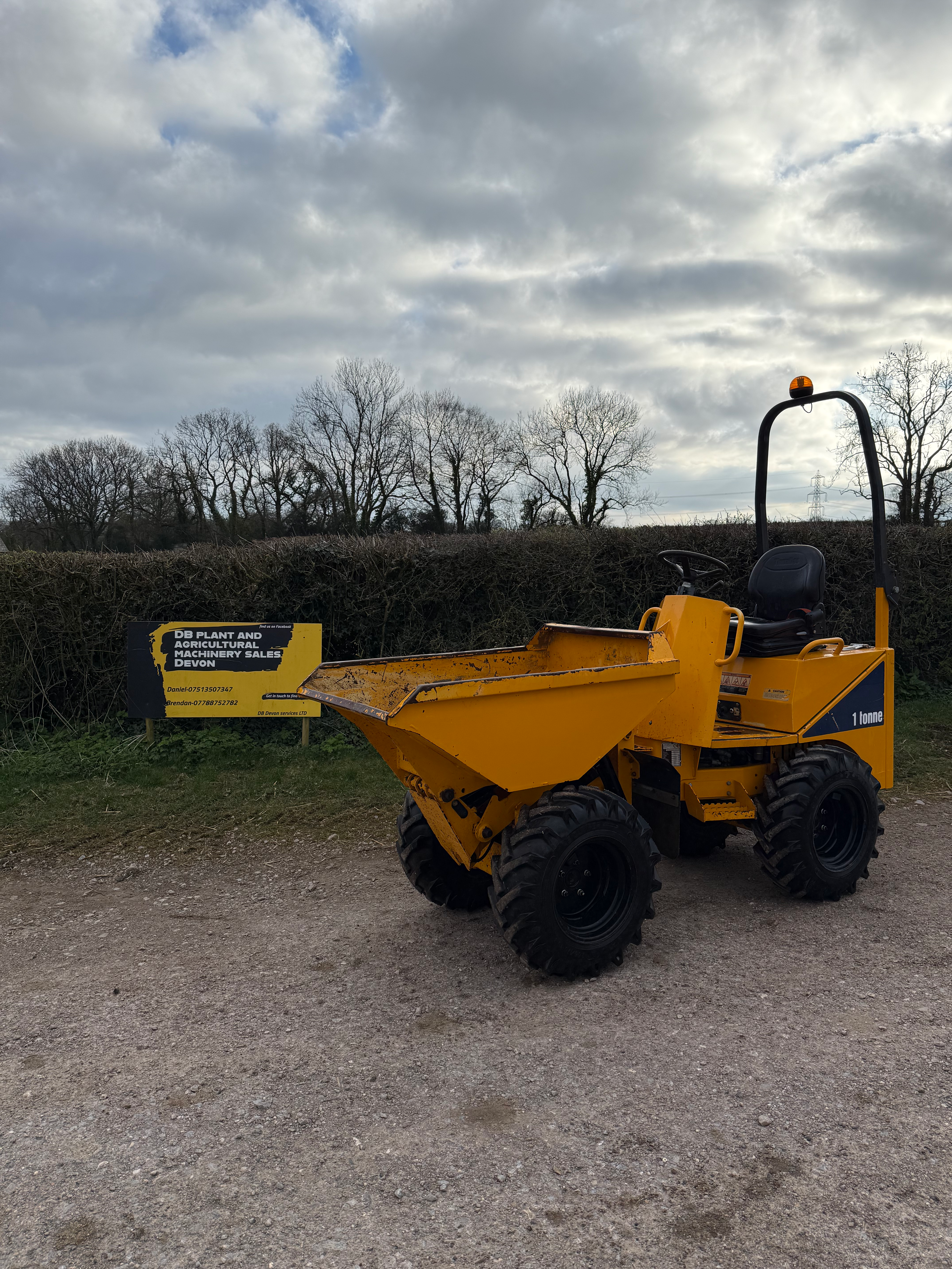 Thwaites 1 ton dumper 886 Hours NO VAT 