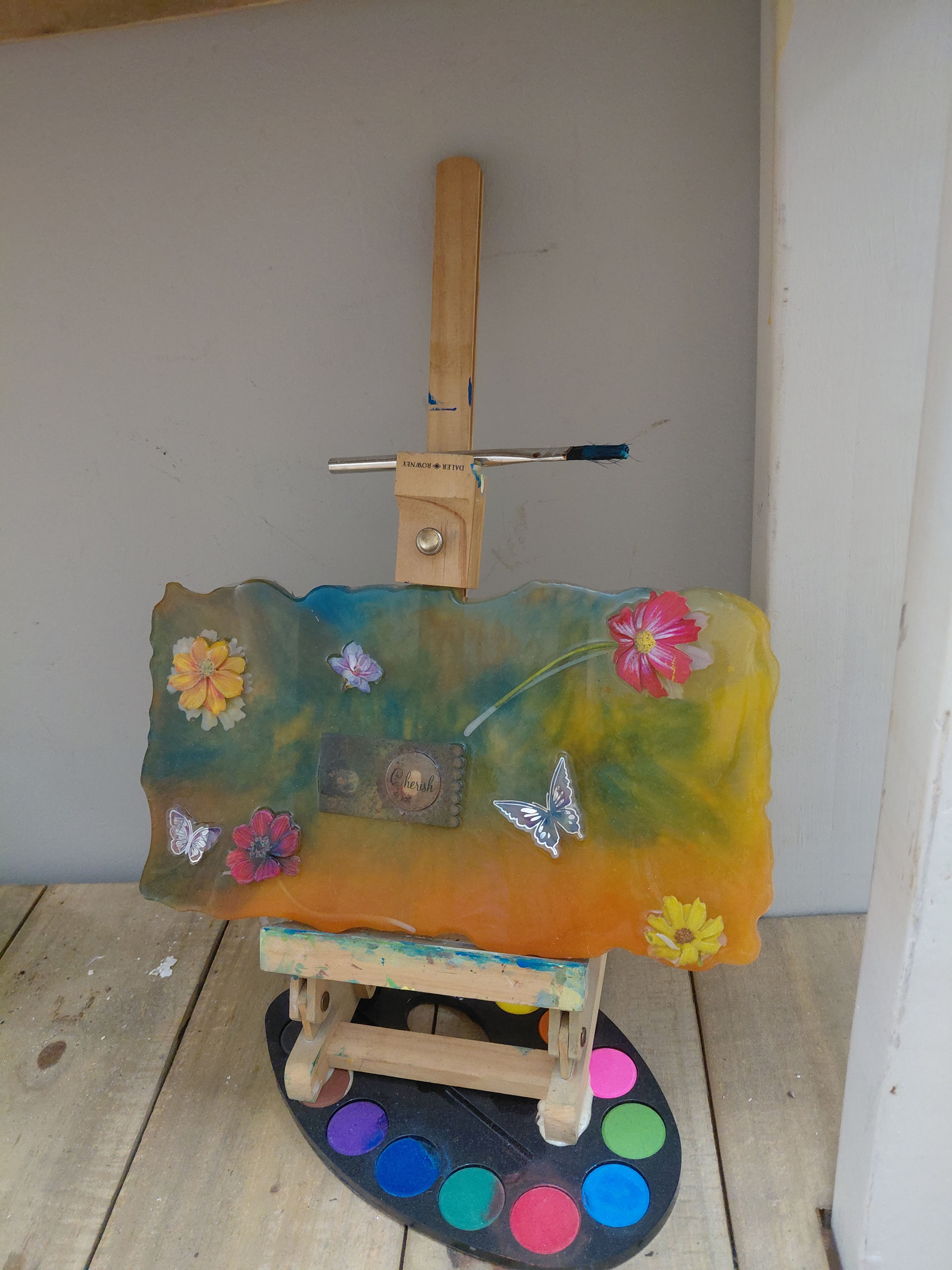 Handmade Epoxy Resin Art on Mini Easel – Floral & Butterfly Mixed Media Décor