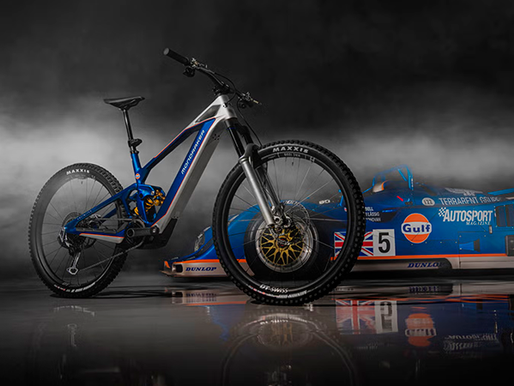 Así es la eBike inspirada en el Porsche Kremer K8