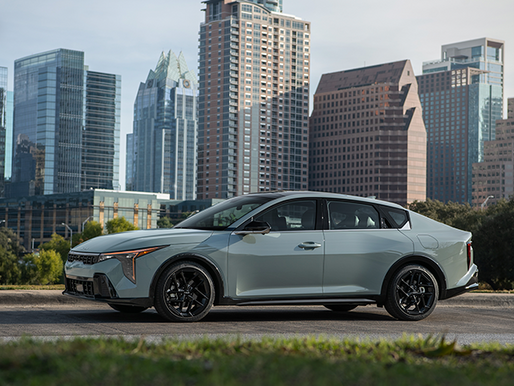 Kia K4 2025, el sedán compacto se actualiza