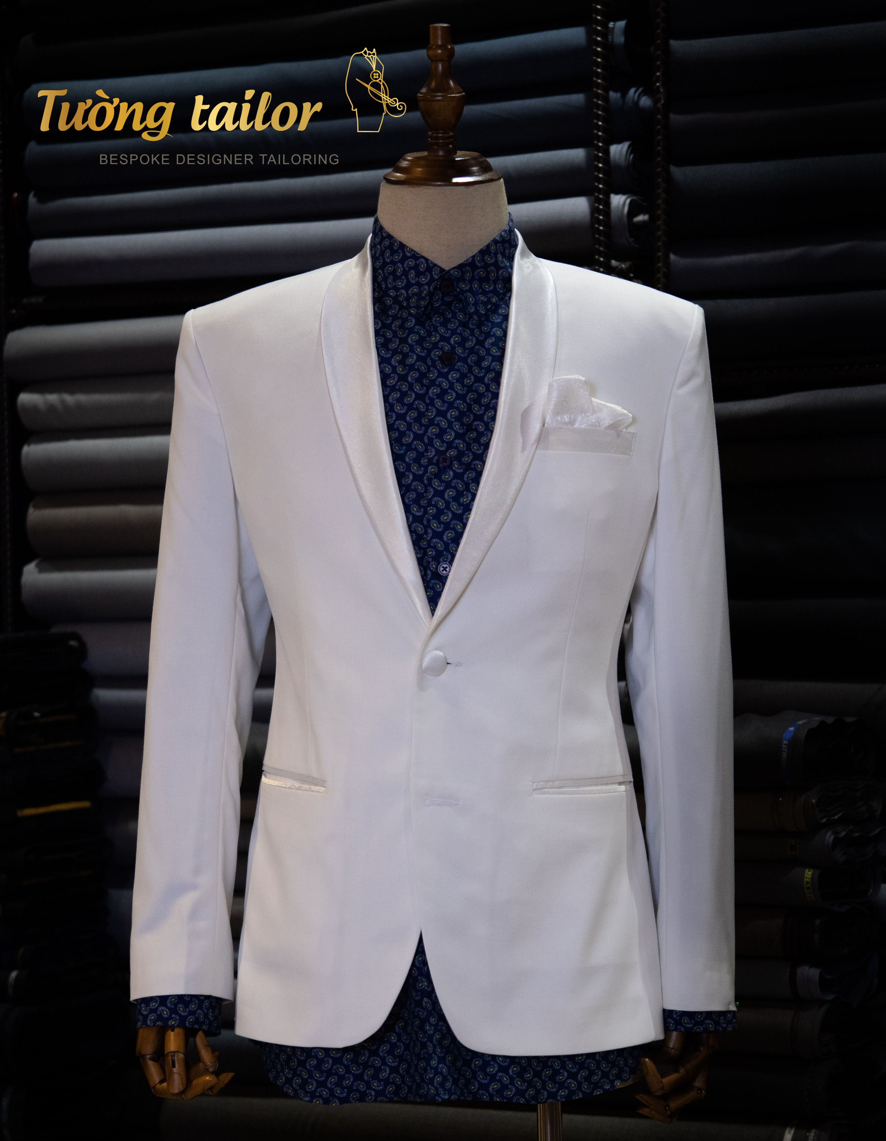 2-Piece White Satin Shawl Lapel Tuxedo