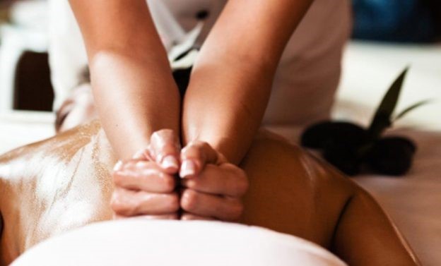 Lomi Lomi massage at Rodeo Spa