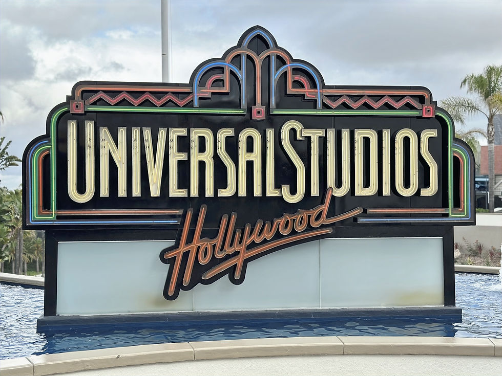 Panneau lumineux entrée parc d'attractions Universal Studios Hollywood