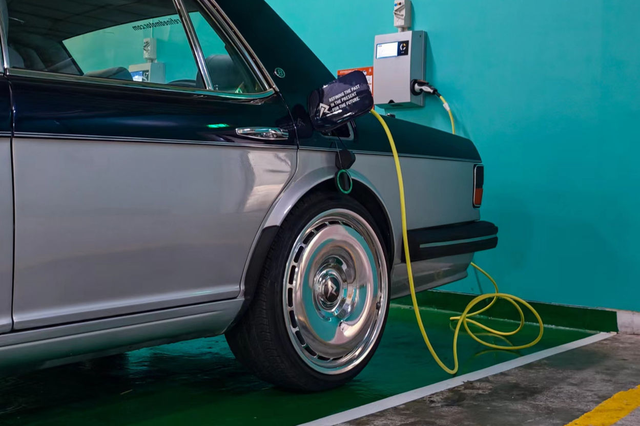 Refined Motor Co electric Bentley charging