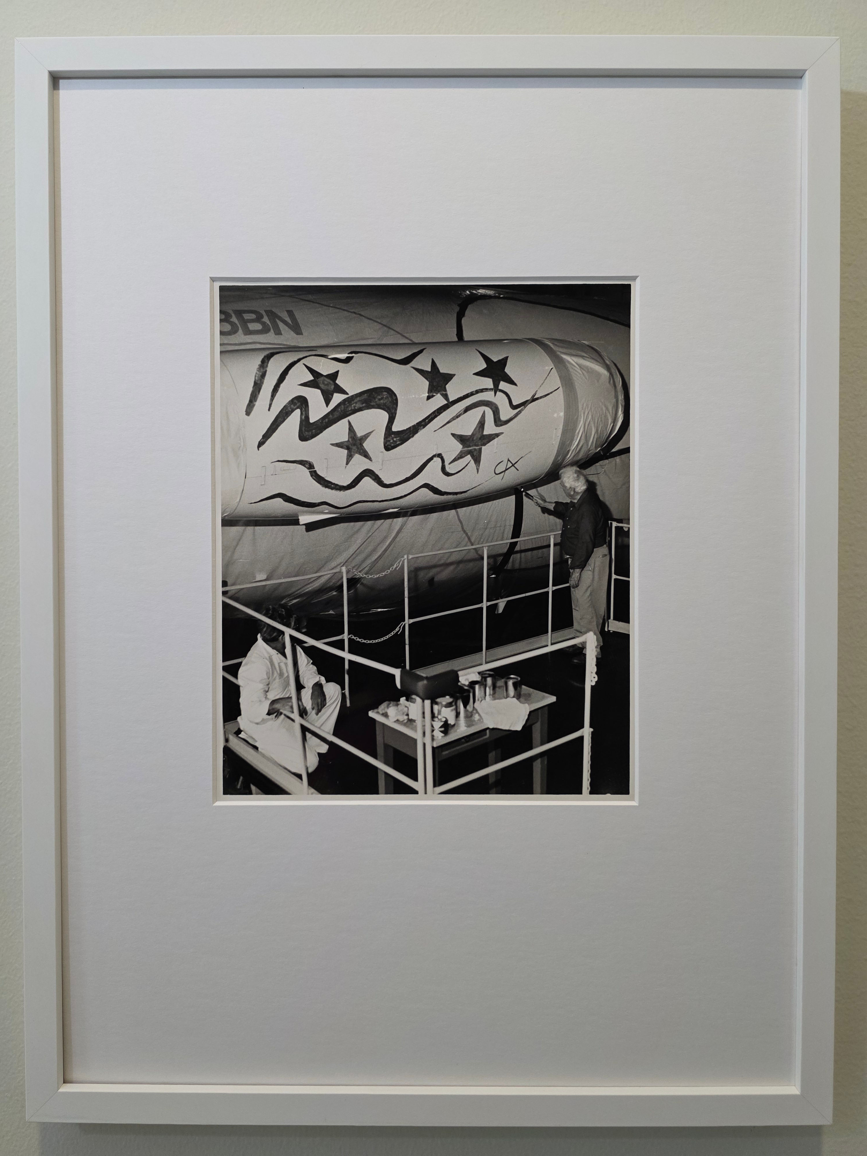 Alexander Calder Painting A Jet - Braniff Airlines Press Photo 1973 Dallas 