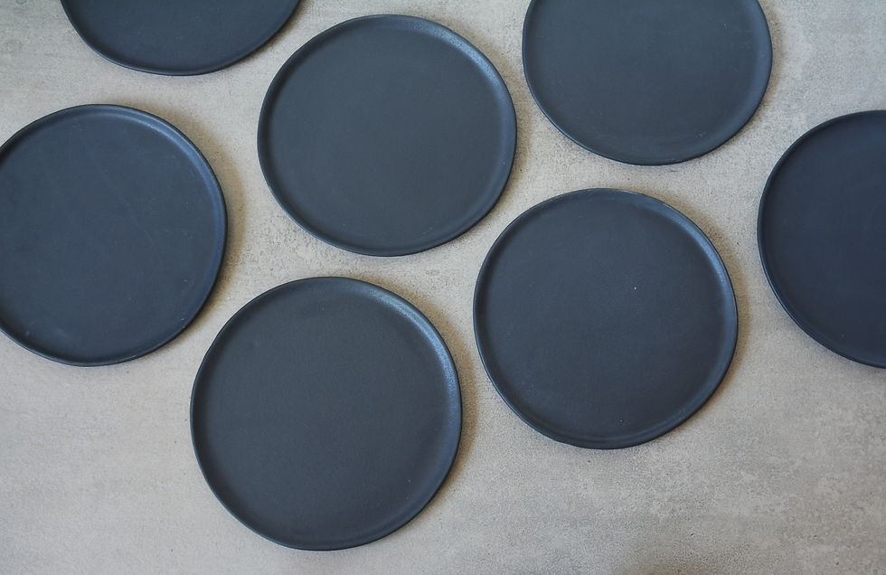 PLATO NEGRO MATE - 19/20 CMS