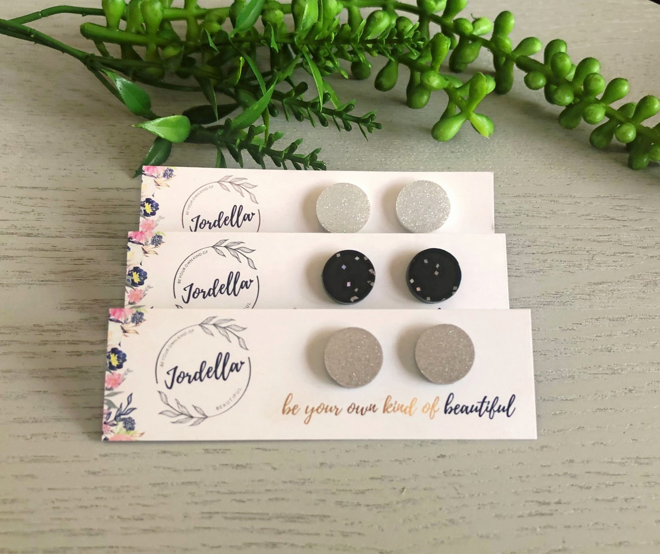 Acrylic Circle Glitter Stud
