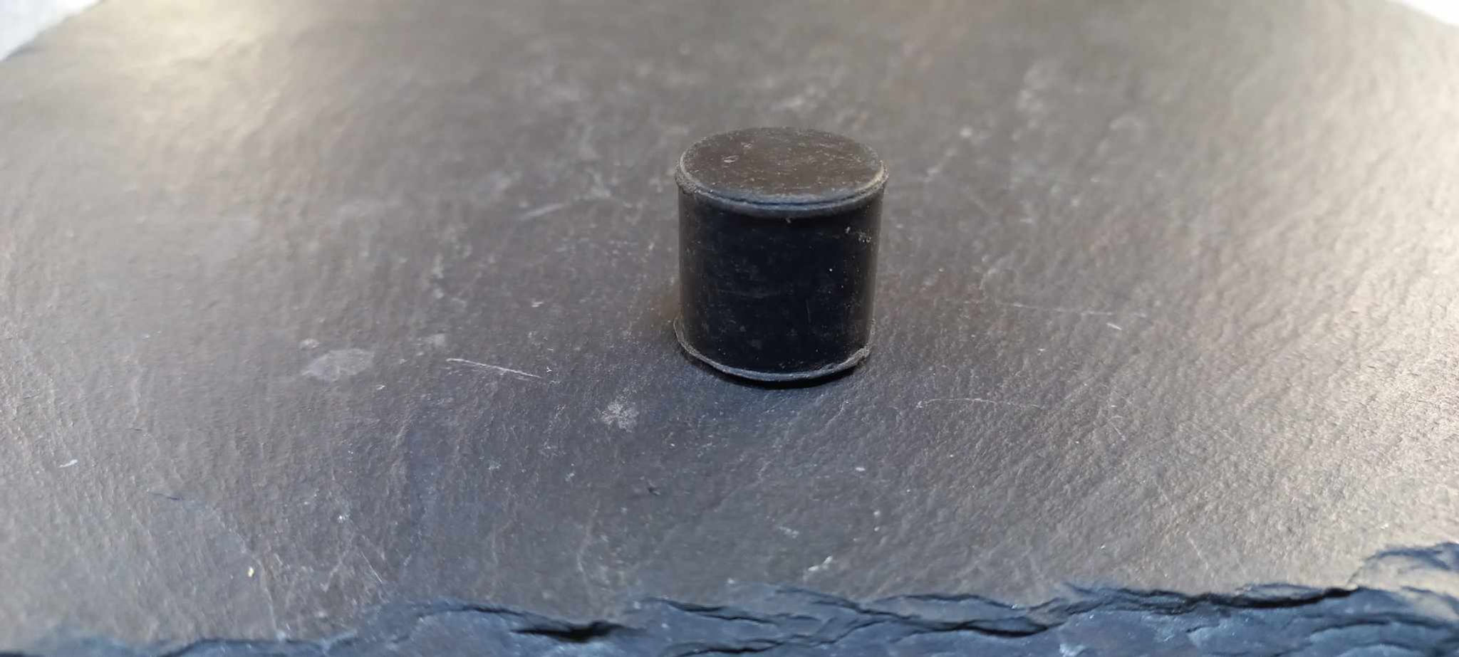 Lambretta kickstart - External chaincase side rubber return bump stop buffer