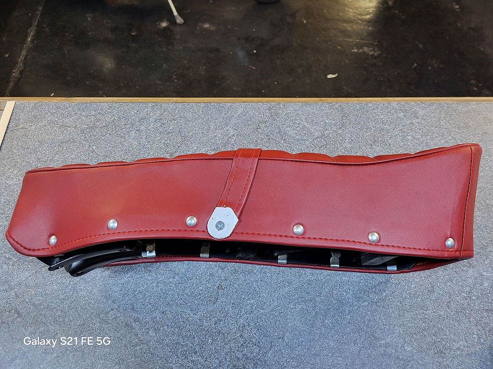 Thumbnail: Lambretta seats - Ribbed dual sprung seat, various colours