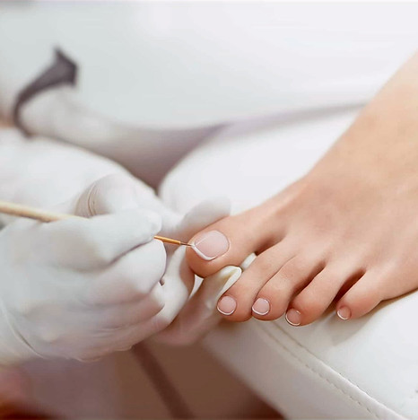 pedicure-estetica_edited.jpg