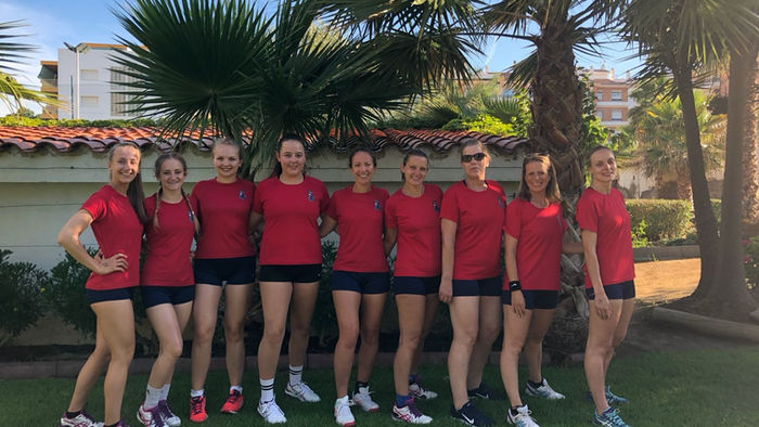 Sporting new tops for Spain!