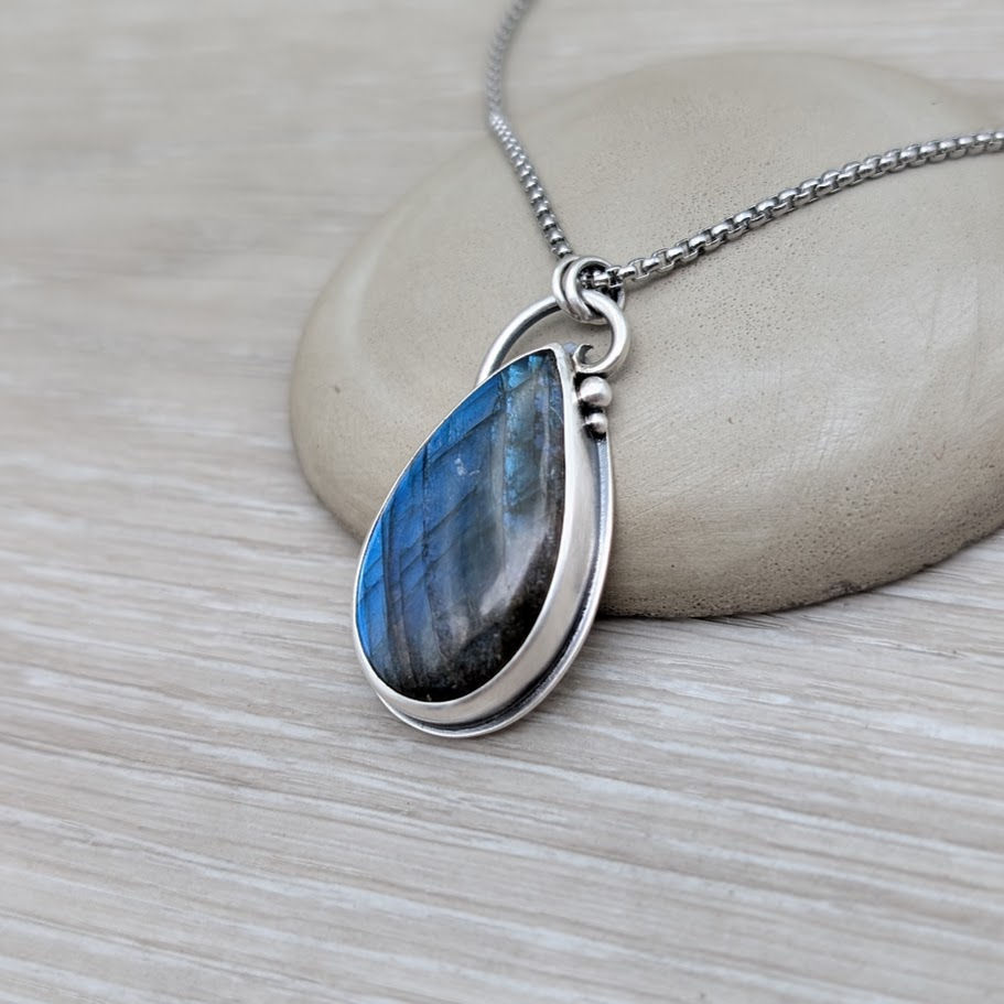 Thumbnail: Labradorite