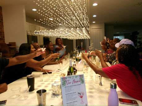 Moon n Mixer bartending team serving handcrafted drinks in Orlando, Florida