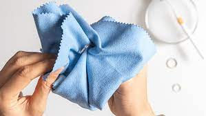 Entretien des bijoux en laiton doré à l'or fin