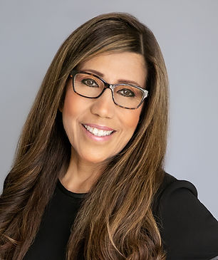 021022_Maria_Howard_Headshots_SchlickArt-5006SRGB-2 (1).jpg