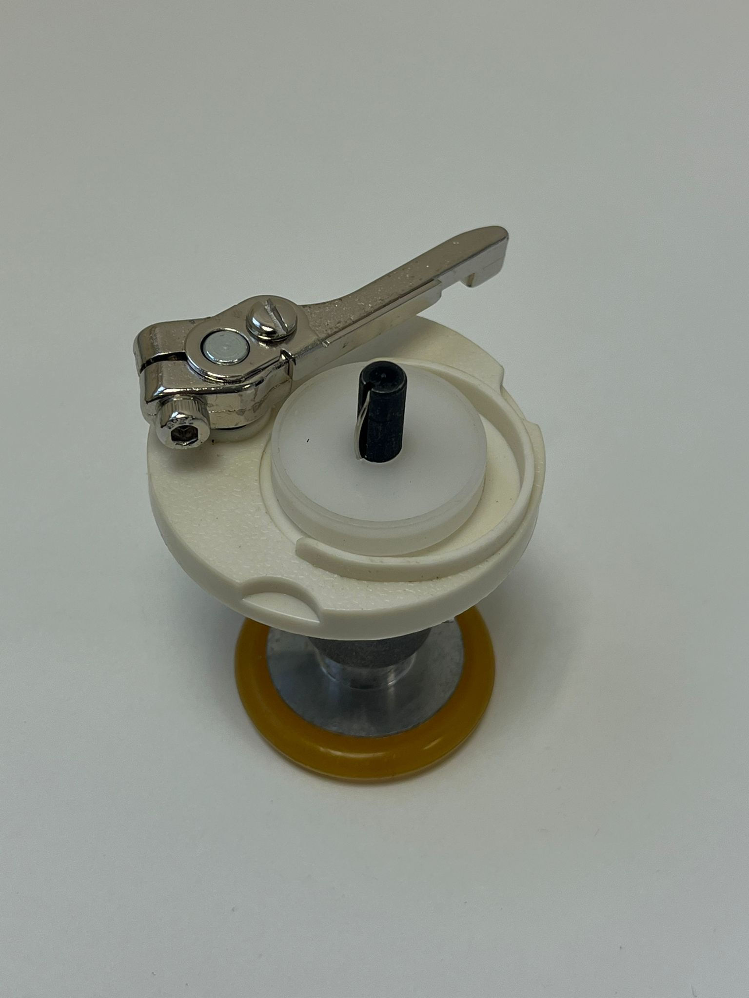 Industrial bobbin winder/threader