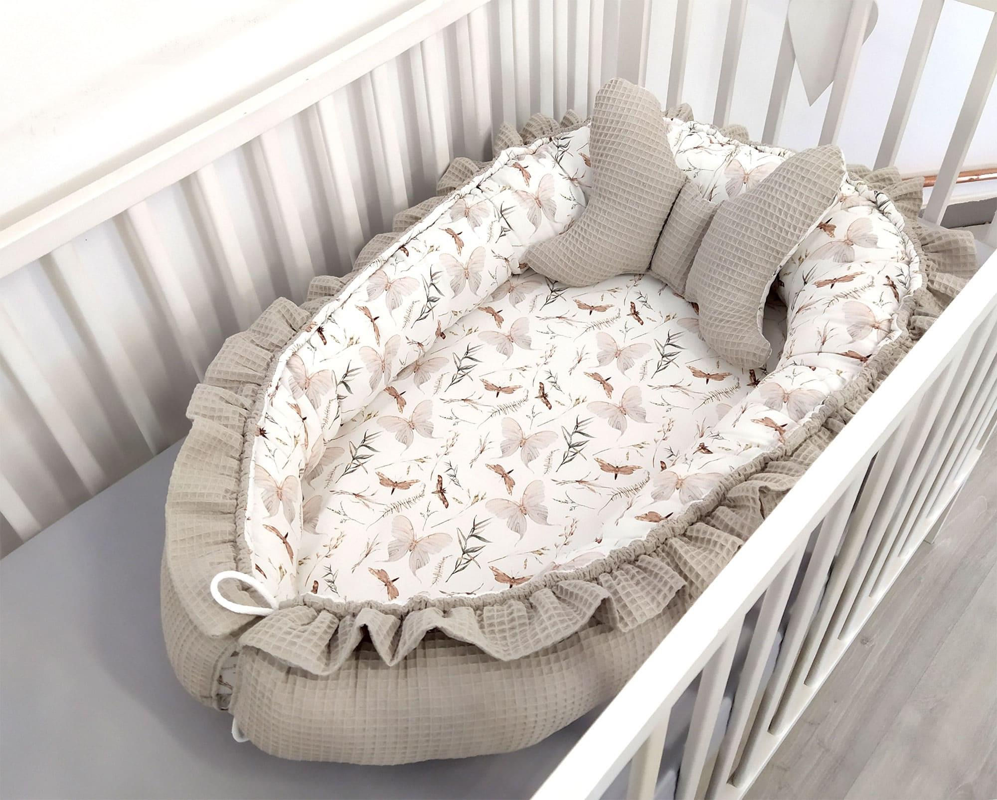 Cojín Nido Línea Luxury Premium Mariposas Beige