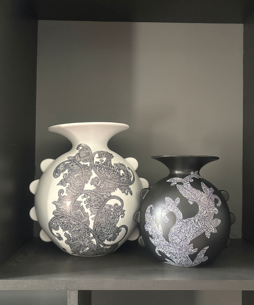 Thumbnail: Life on Vase (Medium Black)