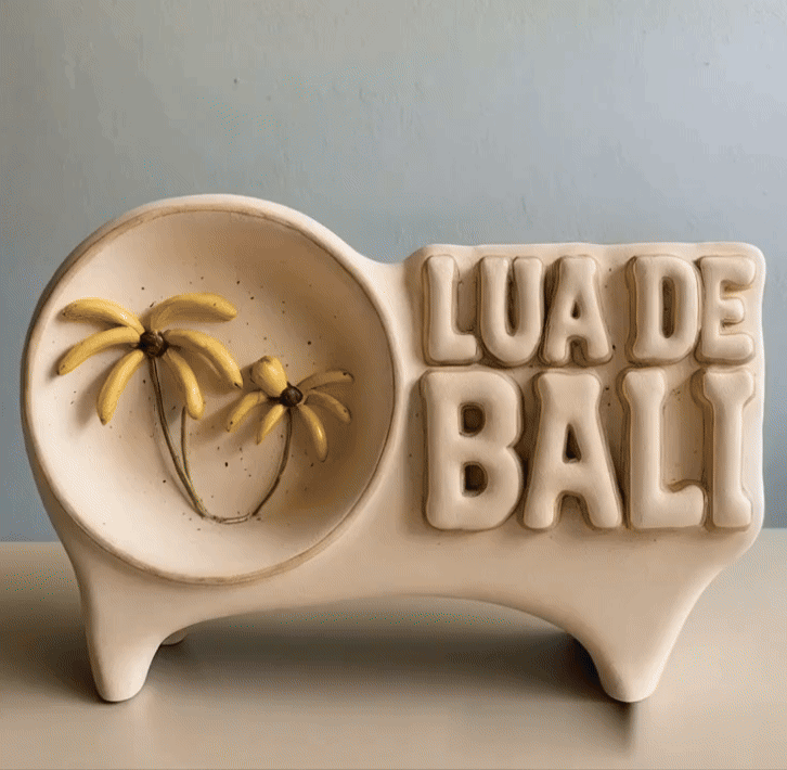 Lua de Bali Pousada Surf Gif