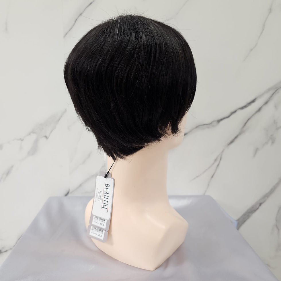縮圖： BEAUTIQ XT-786 medium-length human hair wig natural black, soft waves, center part, elegant finish.