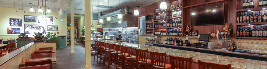 Italian food kitchen with Bar