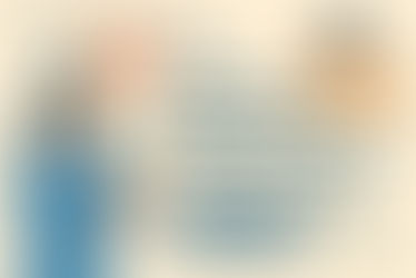Banner illustrato in stile piatto con colori beige, blu e arancio. A sinistra una donna con espressione preoccupata solleva la mano in segno di stop, a destra un uomo appare turbato con la mano sulla testa. Sono presenti icone stilizzate di scudo, segnale di divieto e checklist. Al centro il titolo: “OiRA Valutazione Rischio Violenza e Molestie sul Lavoro: Guida Tecnica alla Prevenzione 2025” e un pulsante blu con la scritta “Leggi l’articolo”.
