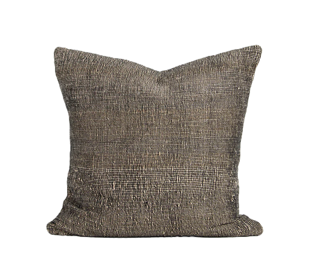 Magnis Cushion - Black