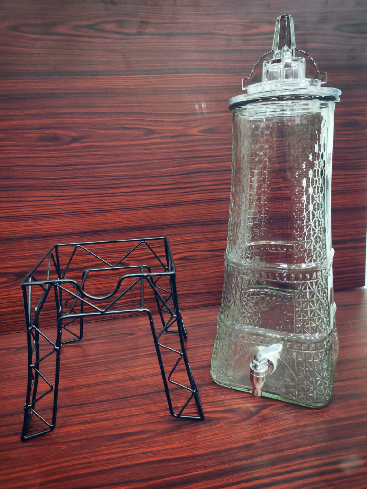 Eiffel tower beverage dispenser with stand