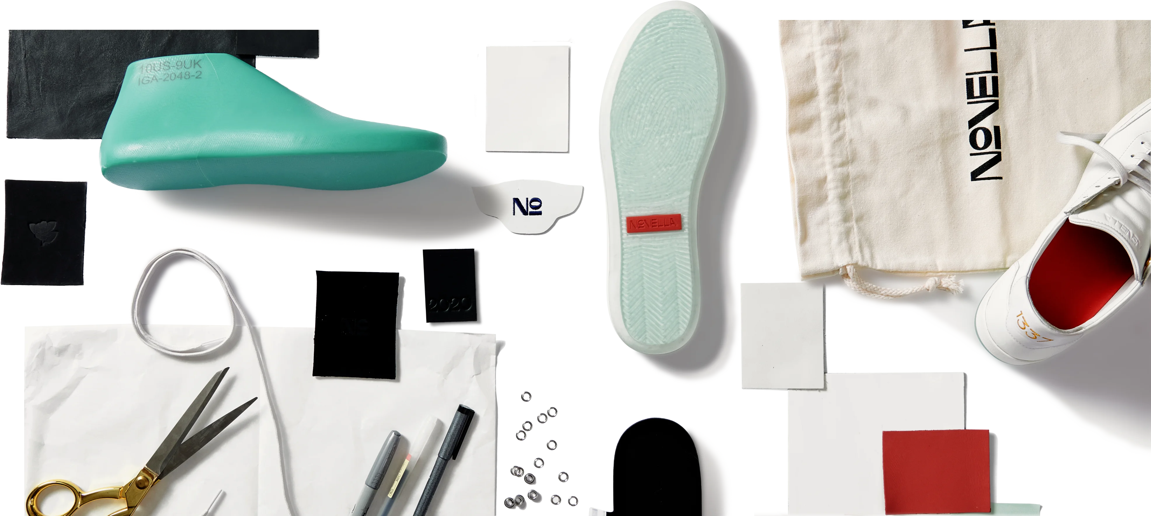 flatlay-desktop-01.webp