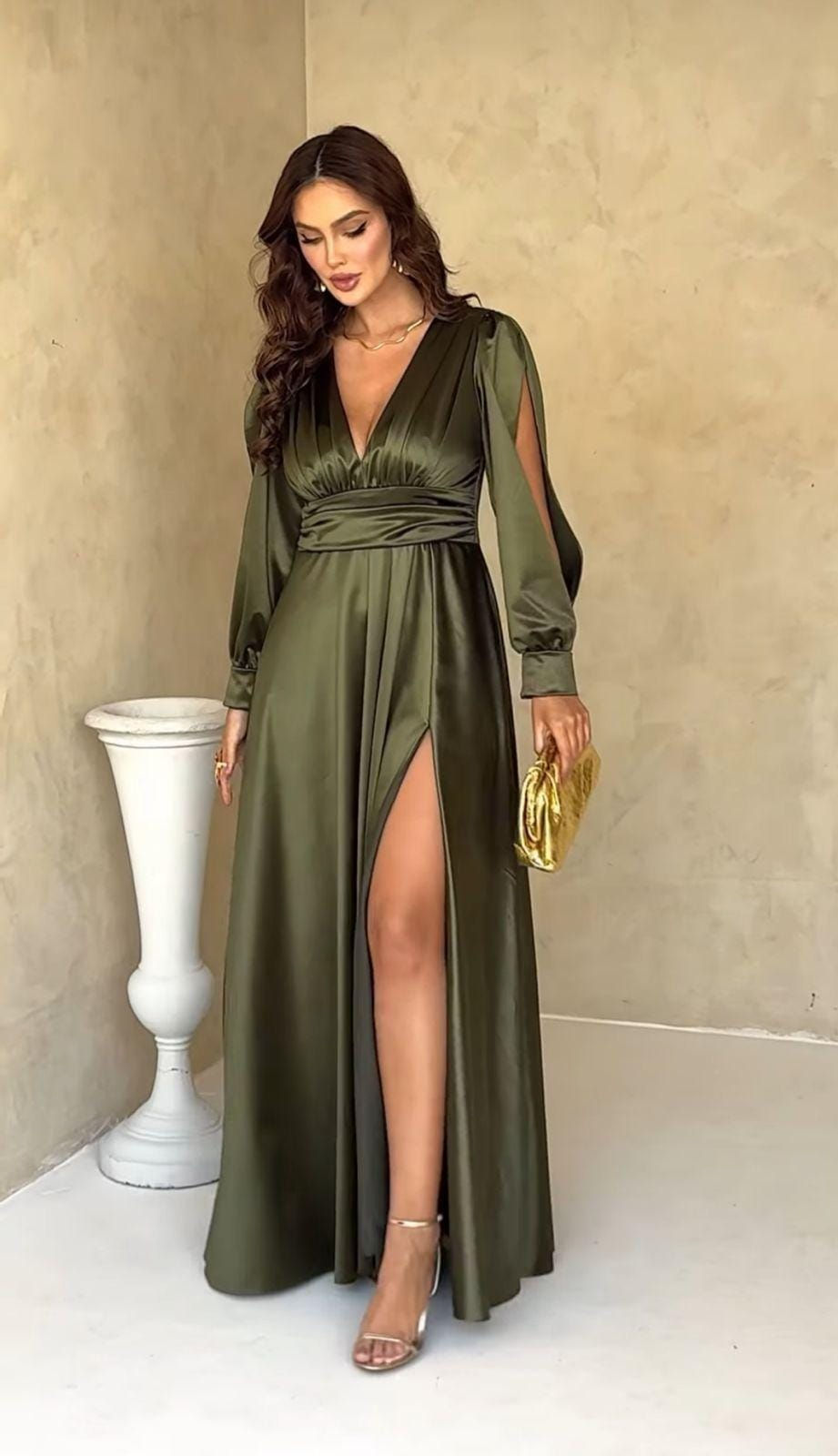 Vestido Longo de Festa Prada Verde Oliva com Manga Longa e Fenda Frente
