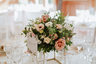 wedding table flowers