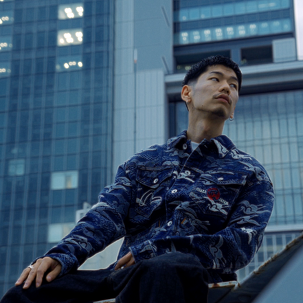 ARuM、キャリア初となる1stフルアルバムから「Honne」のMVを公開── “東京で飲み込まれそうになる自分”と向き合うリアルな1曲