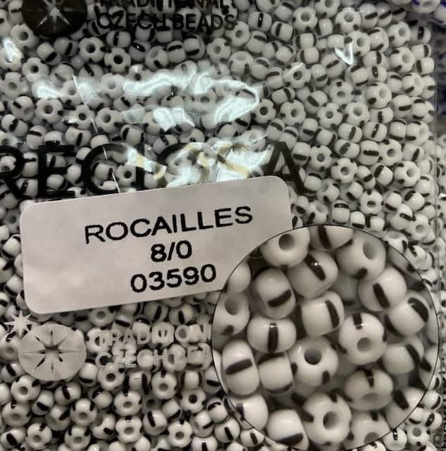 03590 8/0 Preciosa Ornela Kum Boncuk