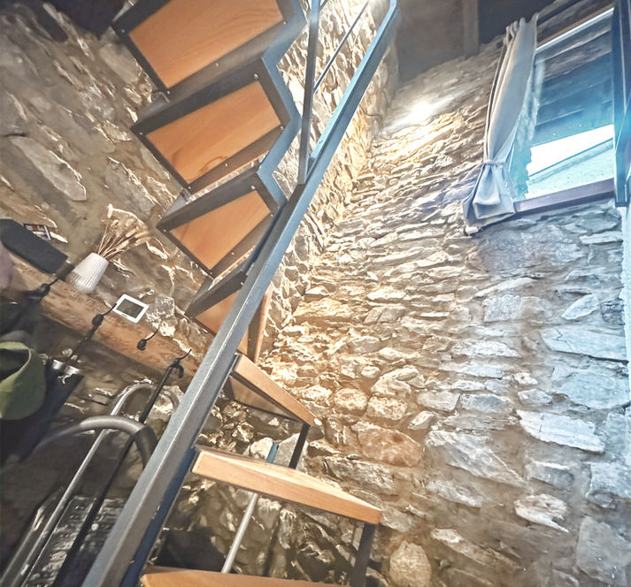 Casa Antro Rustico Tessin – Eingangsbereich - Treppenaufgang