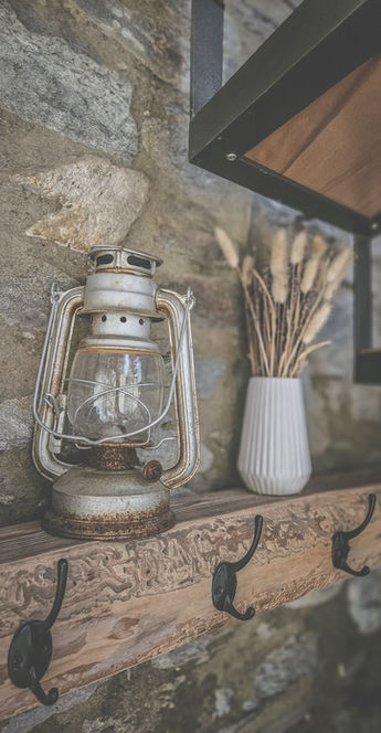 Casa Antro Rustico Tessin – Eingangsbereich Garderobe