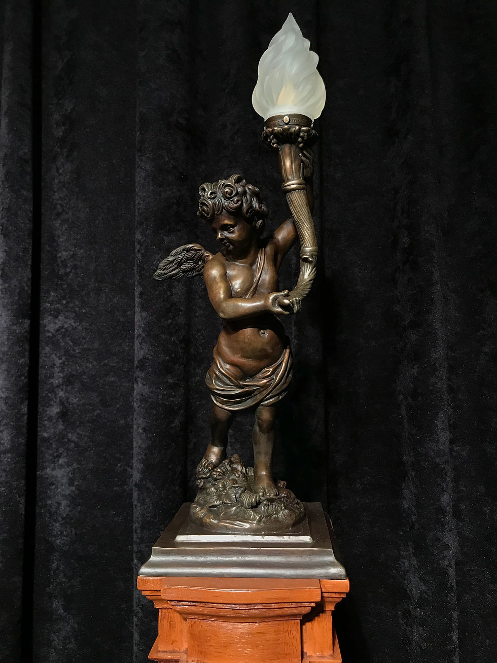 Thumbnail: RMS Titanic Cherub Lamp in bronze